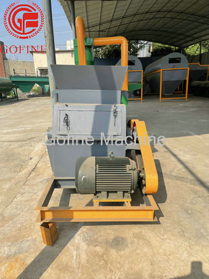 60mm Zufuhr-vertikale Harnstoff-Zerkleinerungsmaschinen-Maschine mit Stahl-Ring Chain